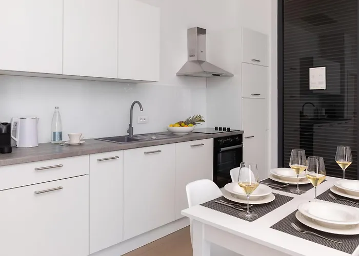 Pet Friendly hotel: Marina Baotic Apartments